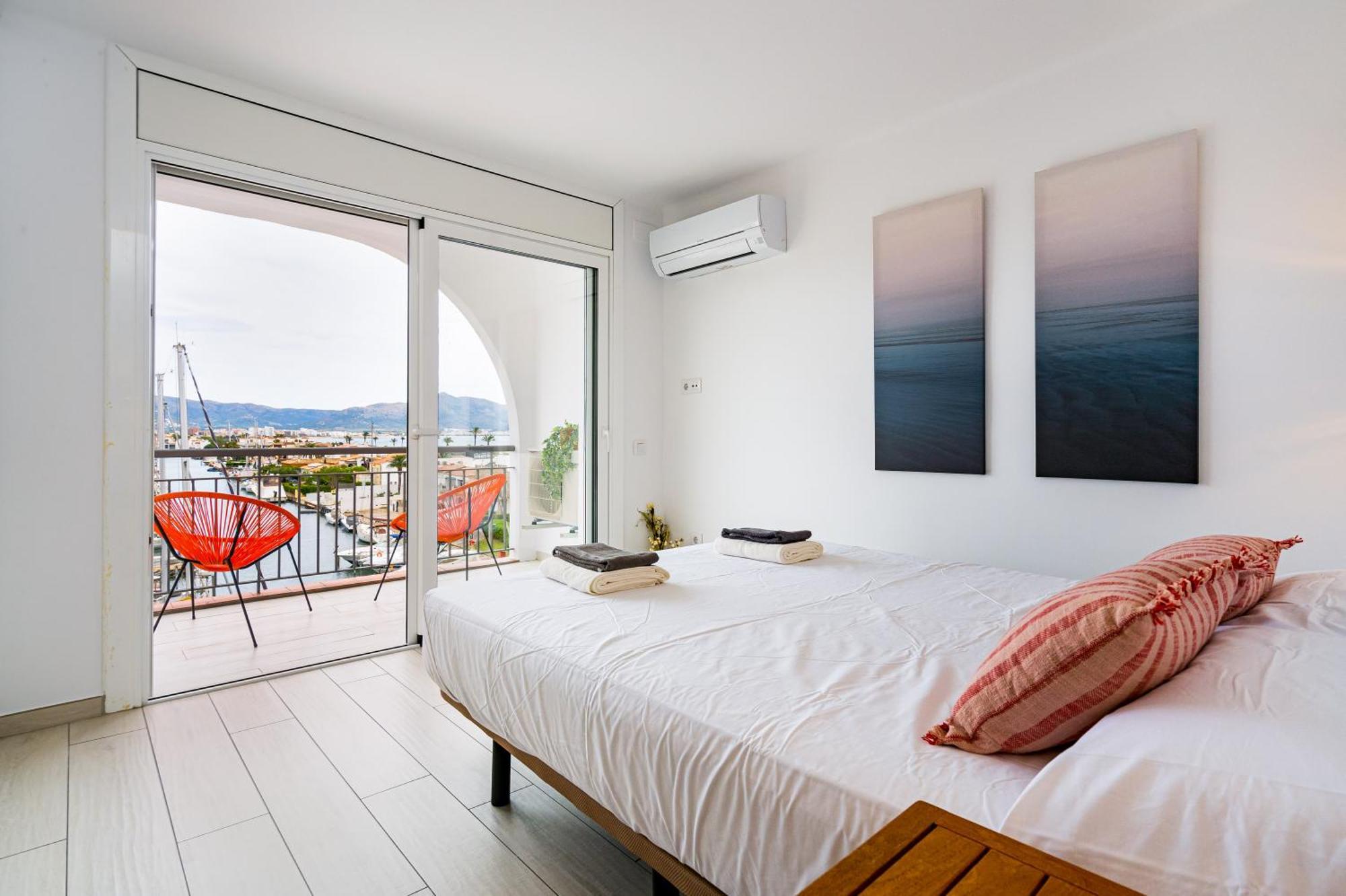 Apartamento Frente Al Canal Con Terraza Empuriabrava Exterior photo